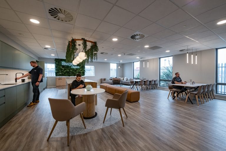Humber-Gateway-Kitchen-Diner-Photos-by-Bevan-Cockerill-1