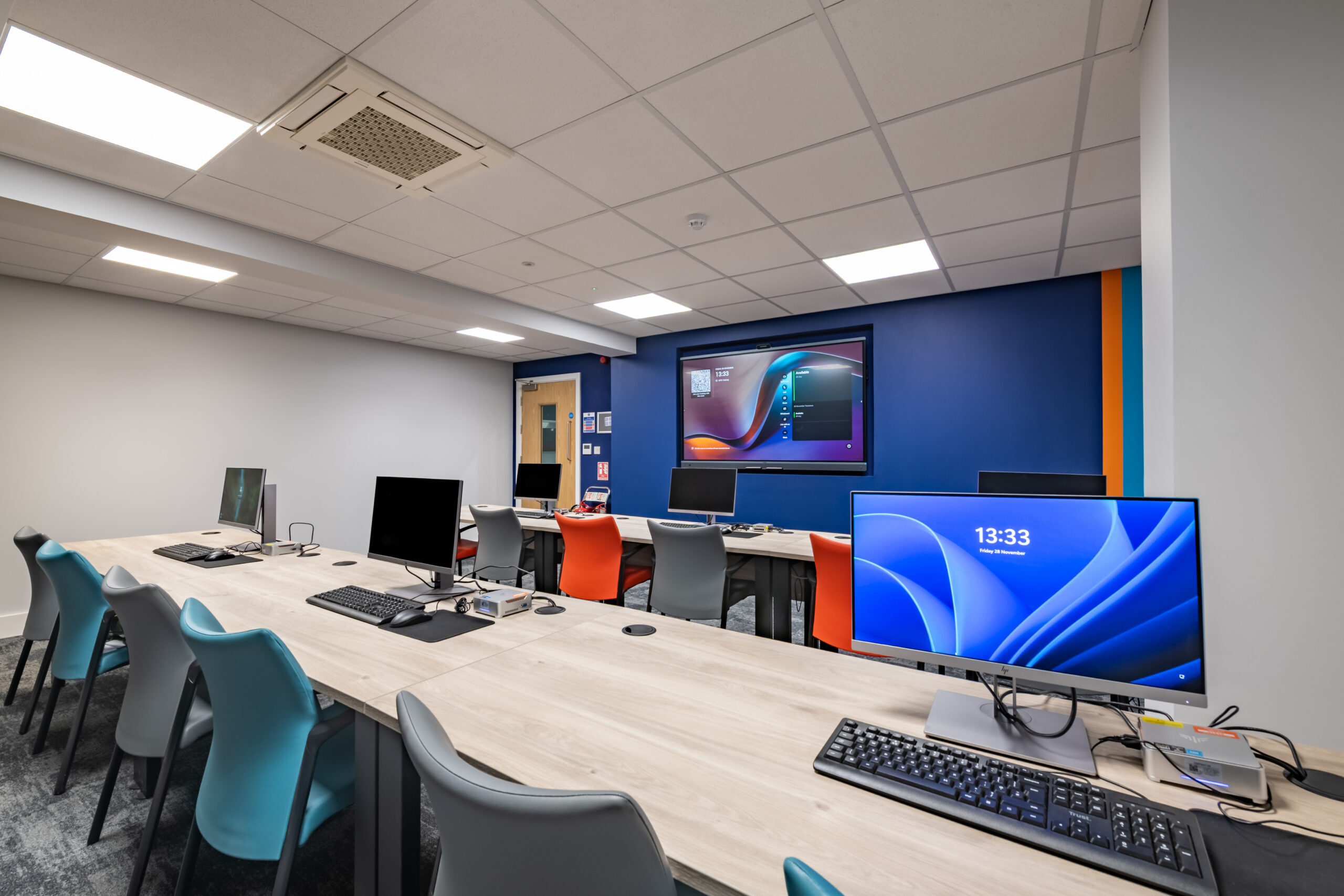 NIS Photography office design and fit out