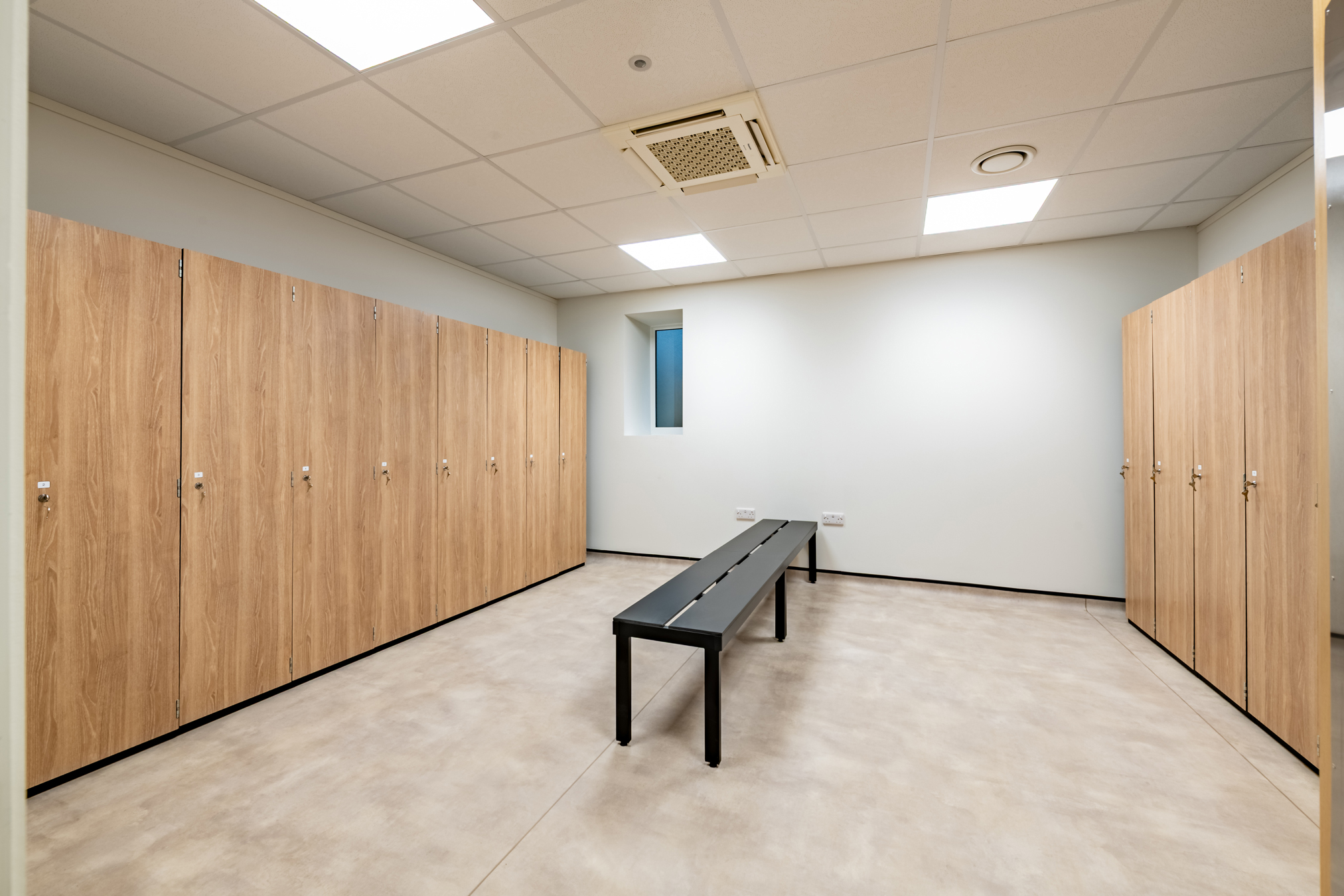 Woburn Golf Club Design and Fit Out (8)
